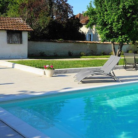 Le Chemin Bed & Breakfast Challignac Bagian luar foto