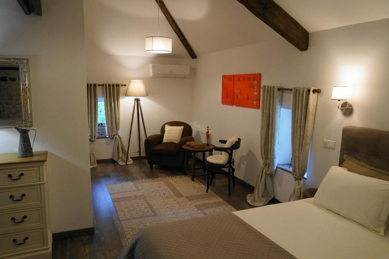 Le Chemin Bed & Breakfast Challignac Bagian luar foto