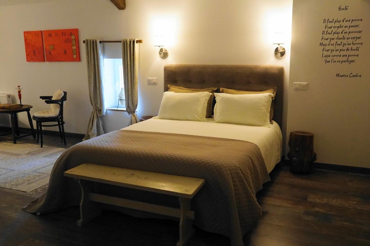 Le Chemin Bed & Breakfast Challignac Bagian luar foto