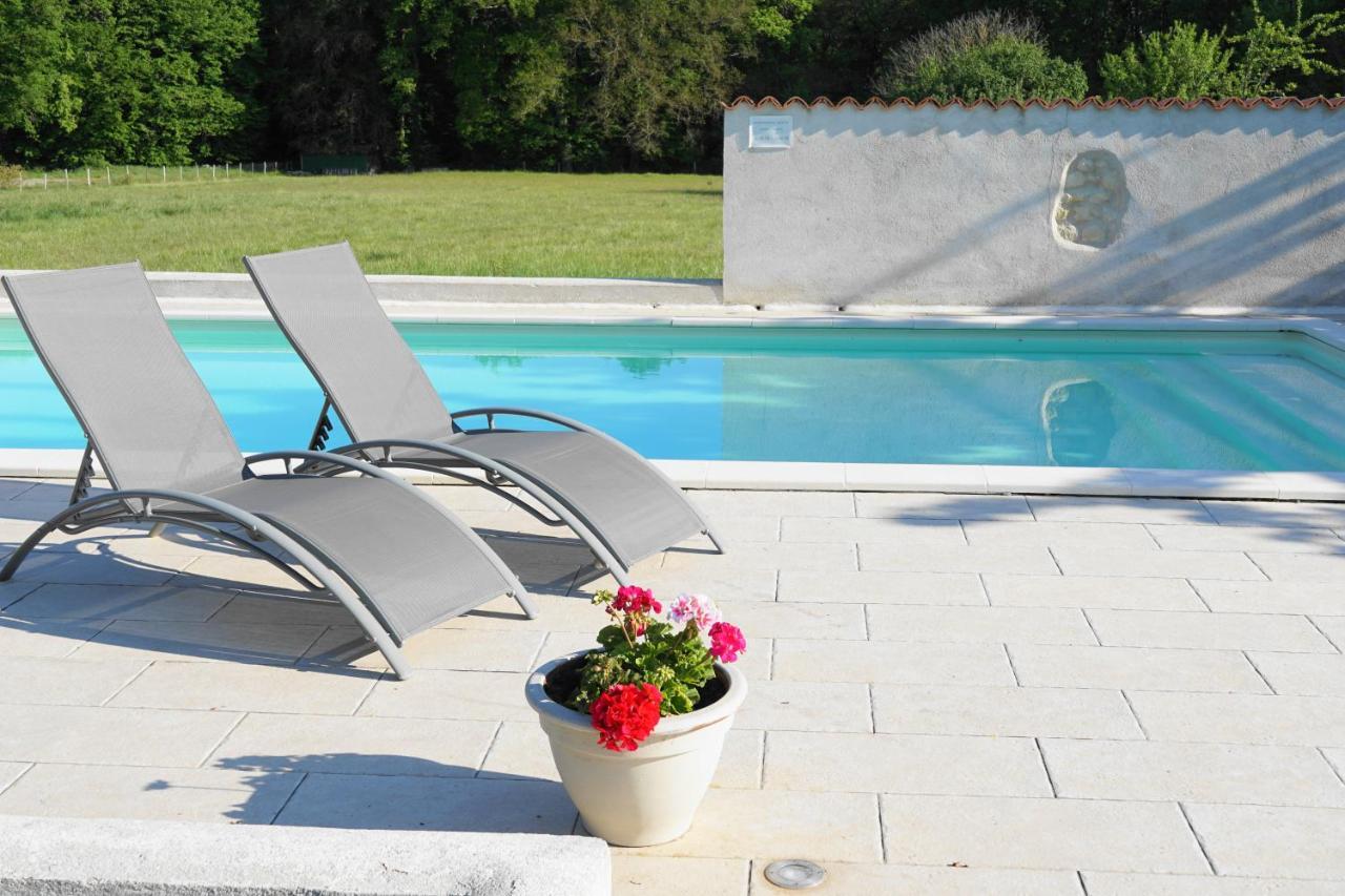 Le Chemin Bed & Breakfast Challignac Bagian luar foto