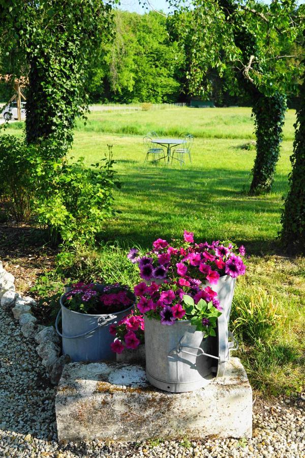 Le Chemin Bed & Breakfast Challignac Bagian luar foto