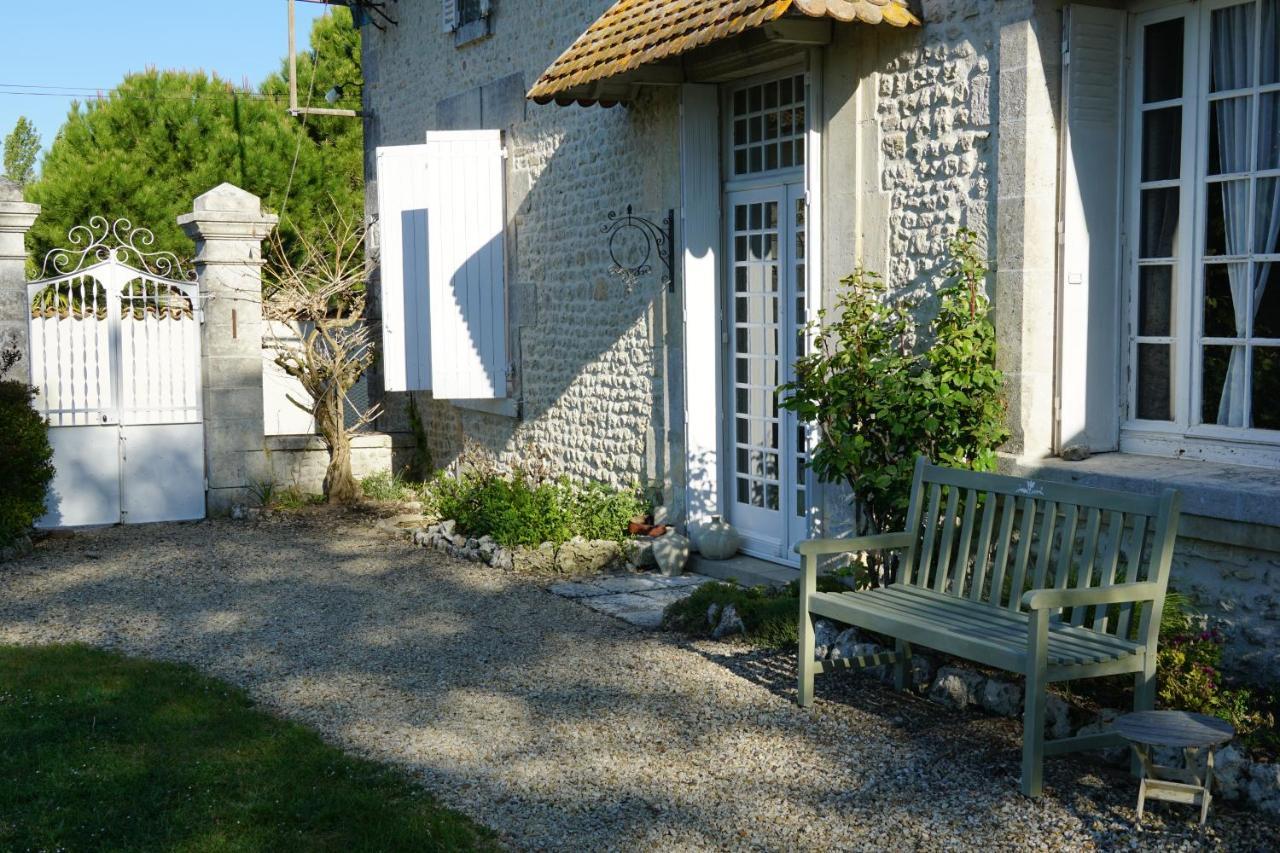 Le Chemin Bed & Breakfast Challignac Bagian luar foto