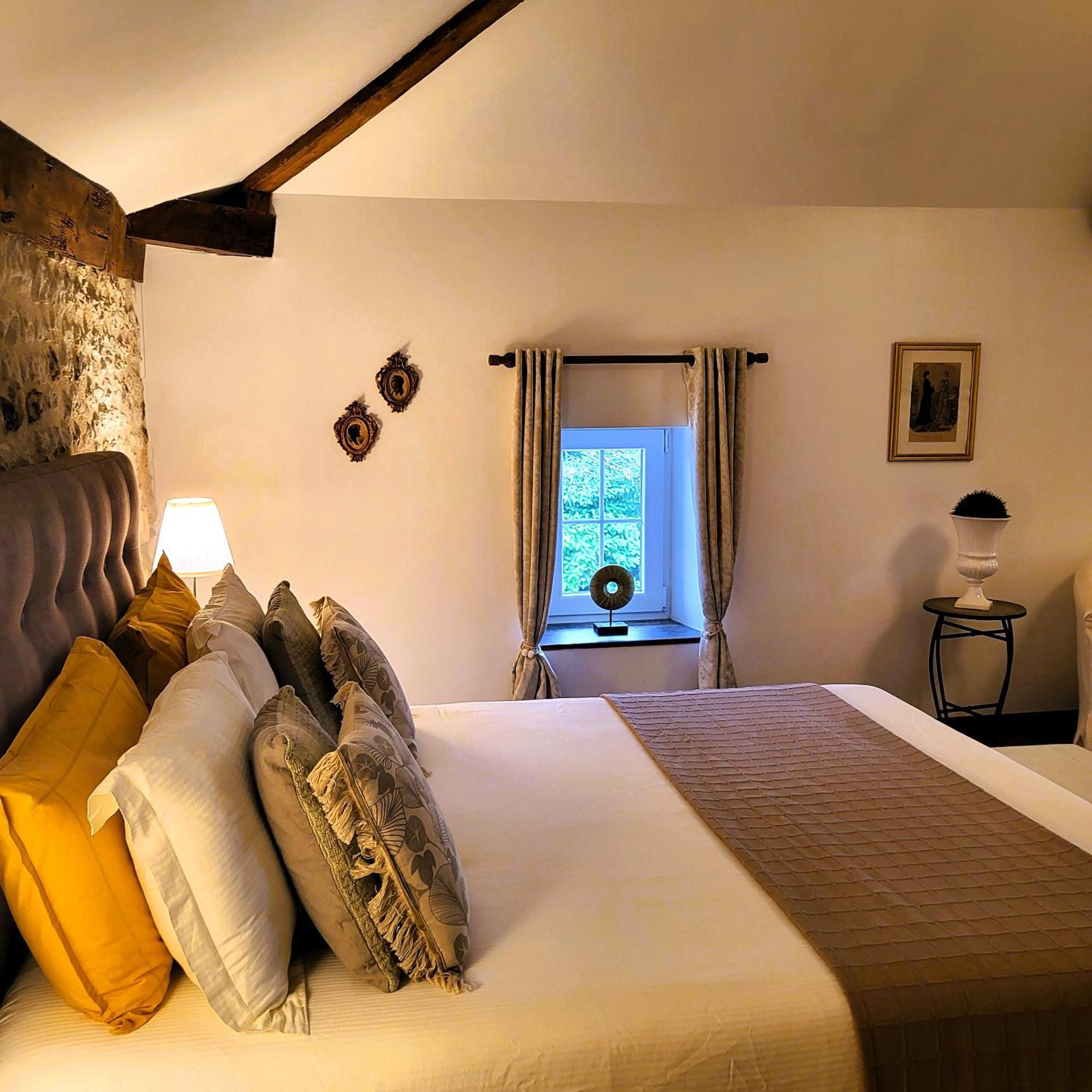 Le Chemin Bed & Breakfast Challignac Bagian luar foto