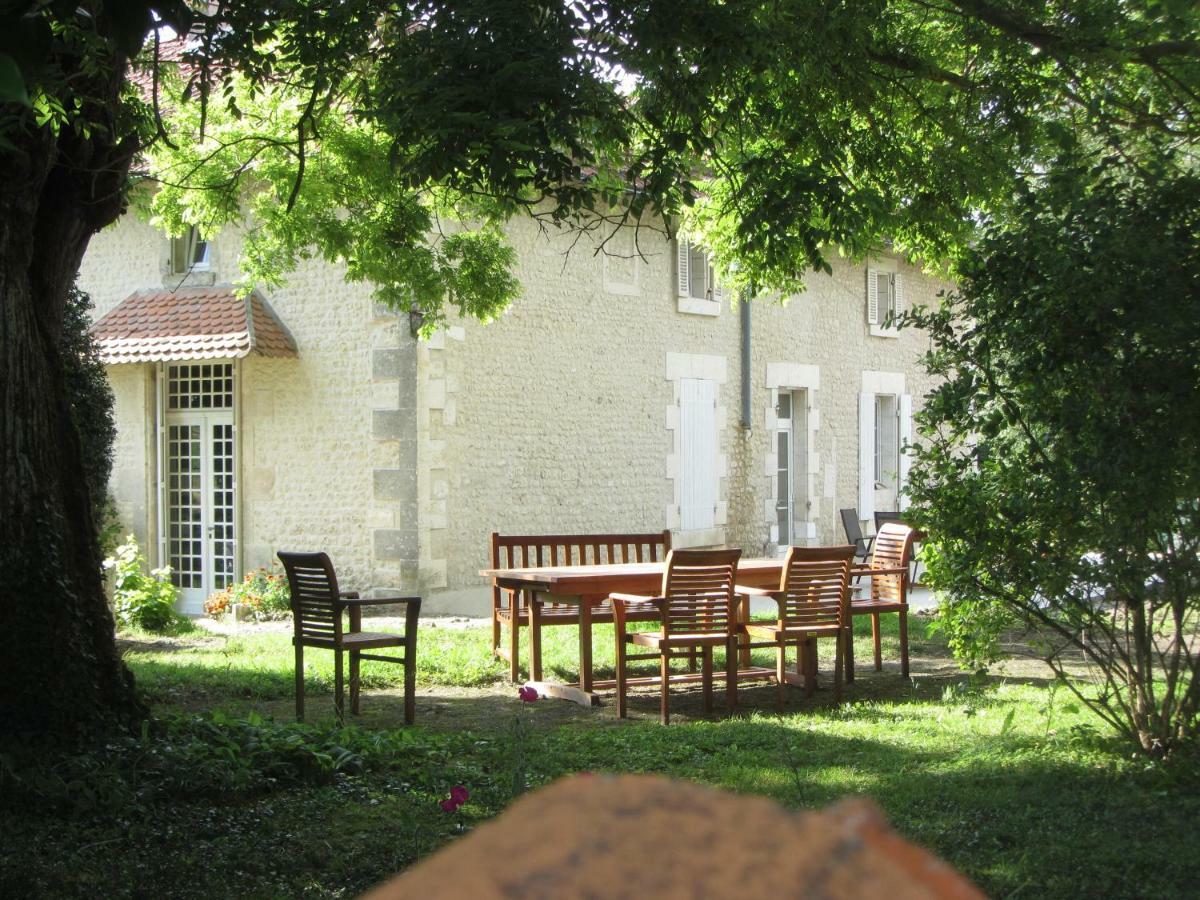Le Chemin Bed & Breakfast Challignac Bagian luar foto