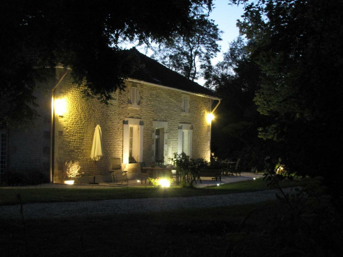 Le Chemin Bed & Breakfast Challignac Bagian luar foto