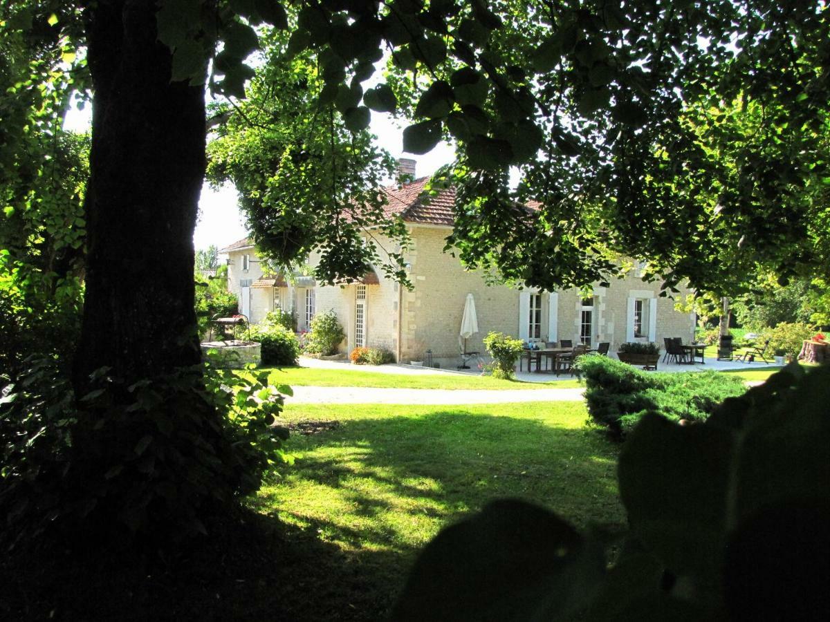 Le Chemin Bed & Breakfast Challignac Bagian luar foto